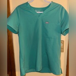 Figs surgical green scrub top